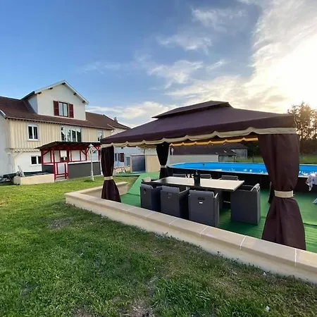 Вилла Maison Hotes Sainte Barbe Mirecourt
