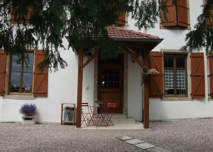 Maison Hotes Sainte Barbe Вилла Mirecourt